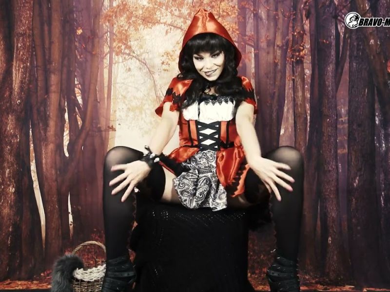 407 rebeka black cosplay babes
