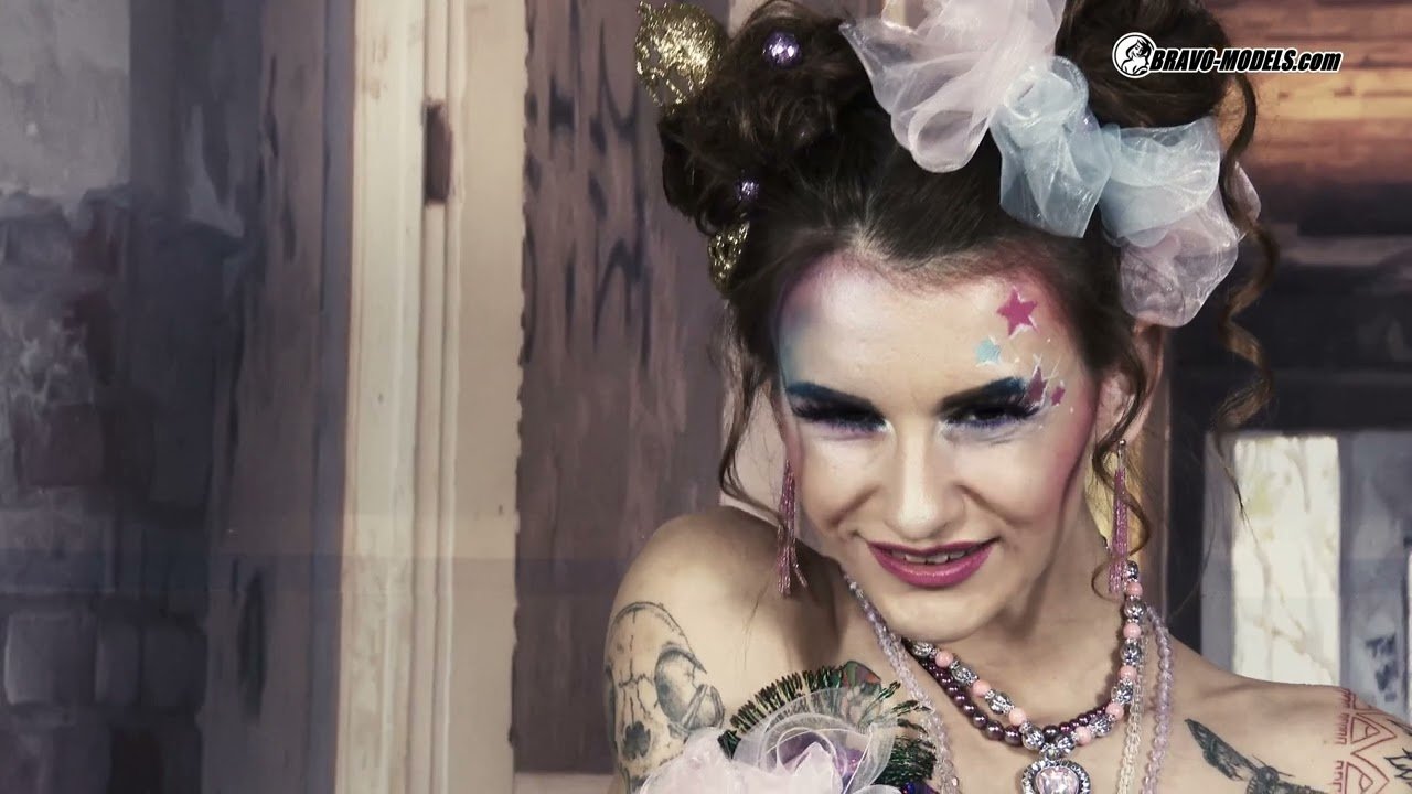 423 adelle unicorn star doll